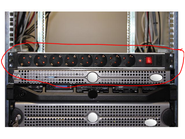 Adam Hall 19" Mains Power Strip 8 Sockets, 1U