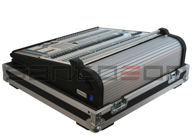 Santosom Lighting controller Flight case PRO, Avolites Expert