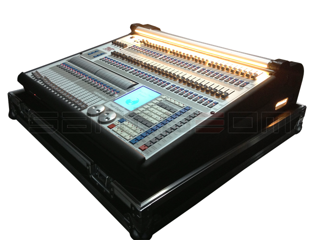 Santosom Lighting controller Flight case PRO, Avolites Expert