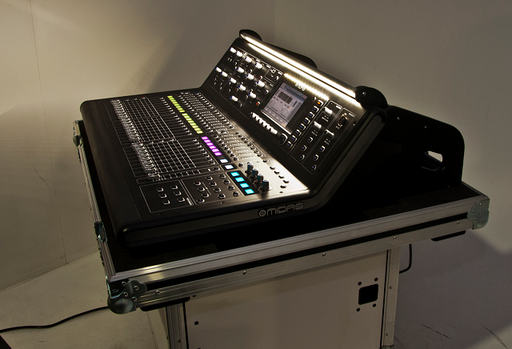 Santosom Mixer Flight case PRO, MIDAS M32